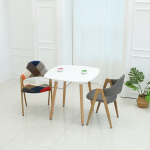 화이트테이블,디자인의자,인테리어의자