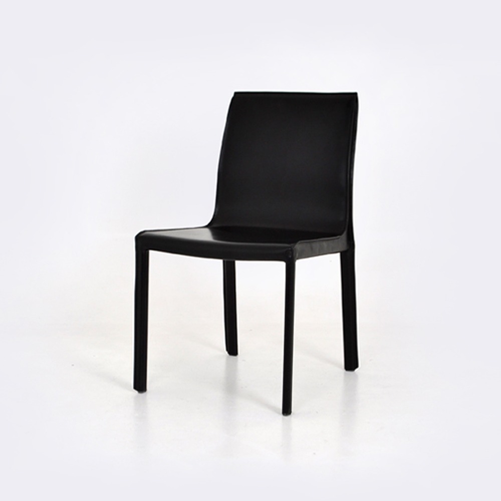마룬 체어. Maroon chair 블랙